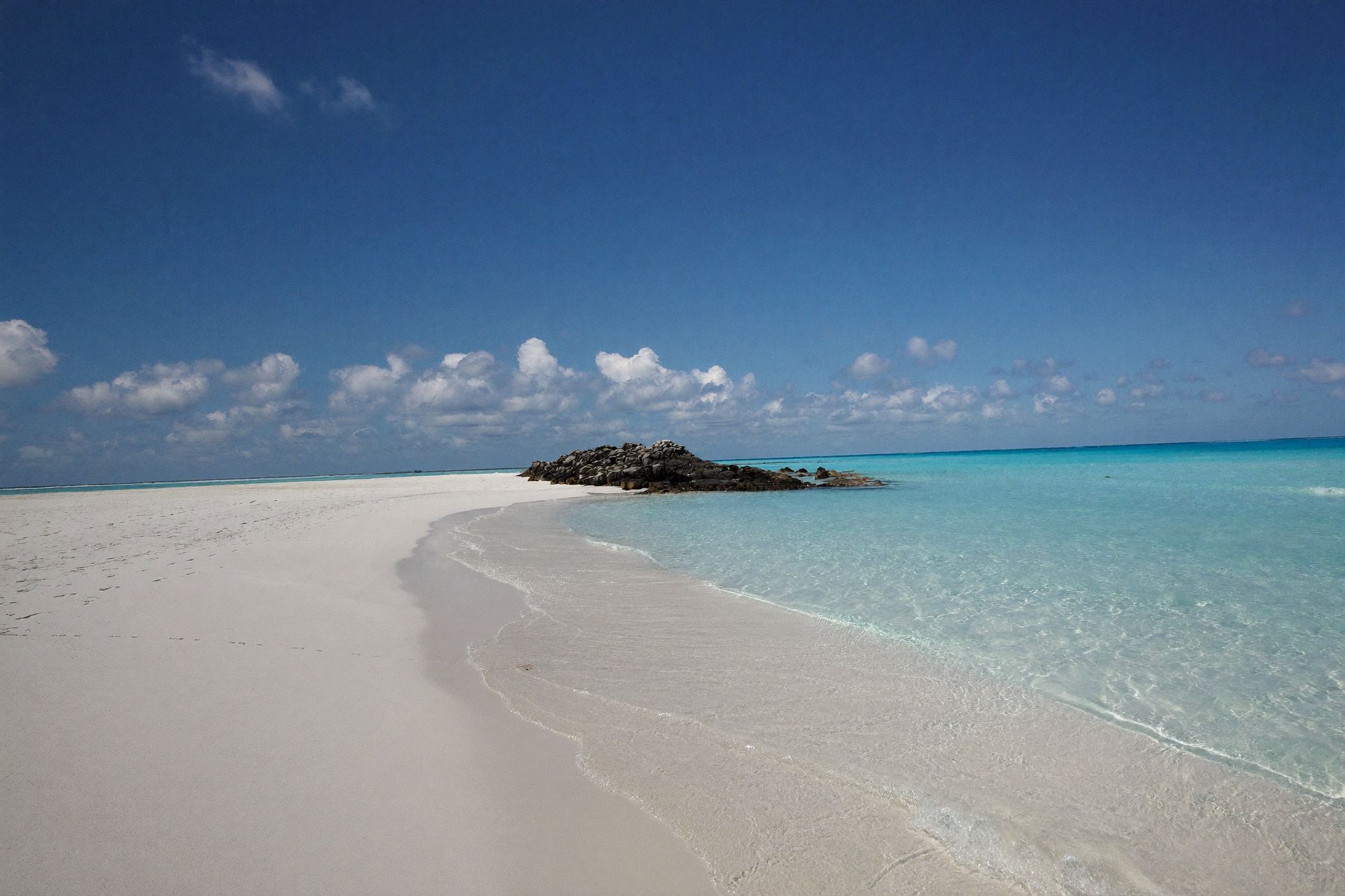 Grotto Beach, San Salvador